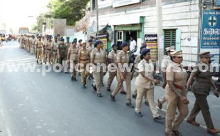 பாதுகாப்பு பணியை முன்னிட்டு கொடி அணிவகுப்பு