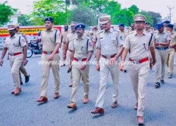 திண்டுக்கல் மாவட்டத்தில் S.P தலைமையில் கொடி அணிவகுப்பு