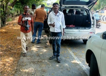 பறக்கும் படையினர் அலுவலர் விசாரணை