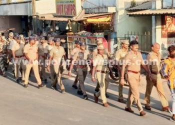 மீஞ்சூரில் துணை ராணுவத்தினர் கொடி அணிவகுப்பு