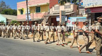 சிறப்பு காவல் படையினரின் கொடி அணி வகுப்பு பேரணி