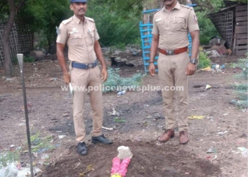 ஆதரவற்றவரின் உடலை நல்லடக்கம் செய்த  போலீசார்