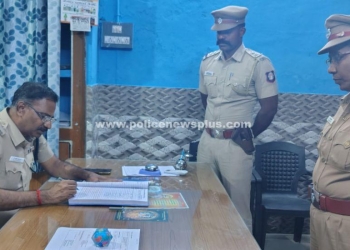 S.P அவர்கள் காவல் நிலையத்தில் திடீர் ஆய்வு