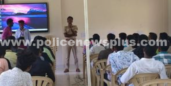 போதை பொருட்கள் ஒழிப்பு விழிப்புணர்வு மற்றும் உறுதிமொழி ஏற்கும் நிகழ்ச்சி