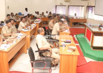 மாவட்ட காவல் அலுவலகத்தில் மாதாந்திர ஆய்வு கூட்டம்