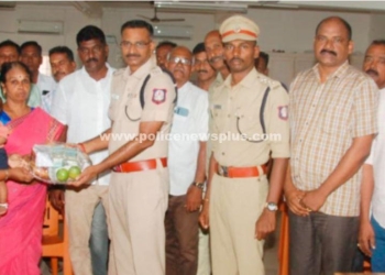 இறந்த உதவி ஆய்வாளர் குடும்பத்திற்கு உதவித்தொகை வழங்கும் நிகழ்ச்சி