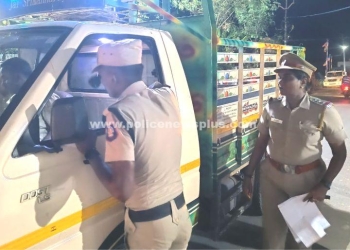 வாகன சோதனை செய்த S.P