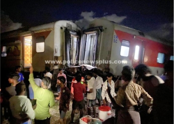 இரயில் மோதி விபத்து