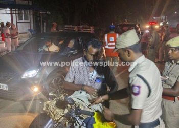 வாகன சோதனை  செய்த எஸ்.பி