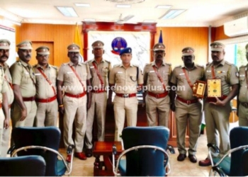 பதவி உயர்வு பெற்ற சார்பு ஆய்வாளர்களுக்கு எஸ்.பி பாராட்டு