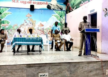 கடை உரிமையாளர்களுடன் காவல்துறையினர் ஆலோசனை கூட்டம்