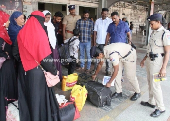 இரயில்வே நிலையத்தில் காவல்துறையினர் தீவிர கண்காணிப்பு