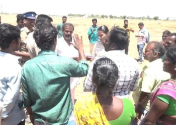 குவாரி அமைக்க கிராம மக்கள் எதிர்ப்பு