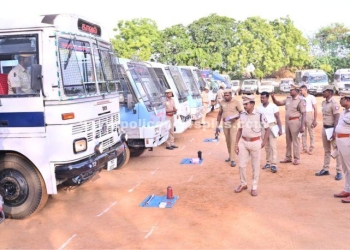 மாநகர காவல் வாகனங்கள் ஆய்வு