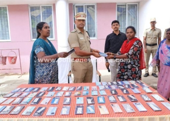 சைபர் கிரைம் புகாரில் மீட்கப்பட்ட கைபேசிகள் ஒப்படைப்பு