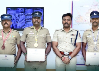 திறனாய்வு போட்டியில் பதக்கங்கள் வென்ற காவலர்கள்