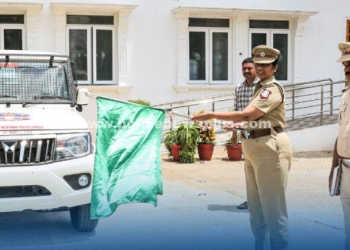 அவசர உதவி காவல் வாகனங்களை கொடியசைத்து தொடங்கி வைத்த எஸ்.பி