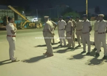 இரவு ரோந்து பணியை சிறப்பாக மேற்கொண்ட காவலர்கள்