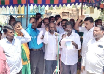 கழிவு நீரை ஆற்றில் விடுவதற்கு பொதுமக்கள் எதிர்ப்பு