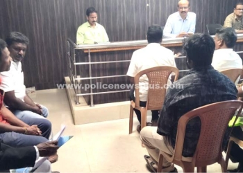 கோட்டாட்சியர் அலுவலகத்தில் அரசியல் கட்சி பிரமுகர்களுக்கு கூட்டம்