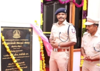 பொதுமக்கள் அமரும் அறையை திறந்து வைத்த எஸ்.பி