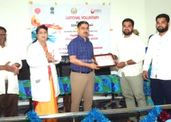 கலெக்டர் பாராட்டு பெற்ற Twins Ambulance Service வீரர்கள்